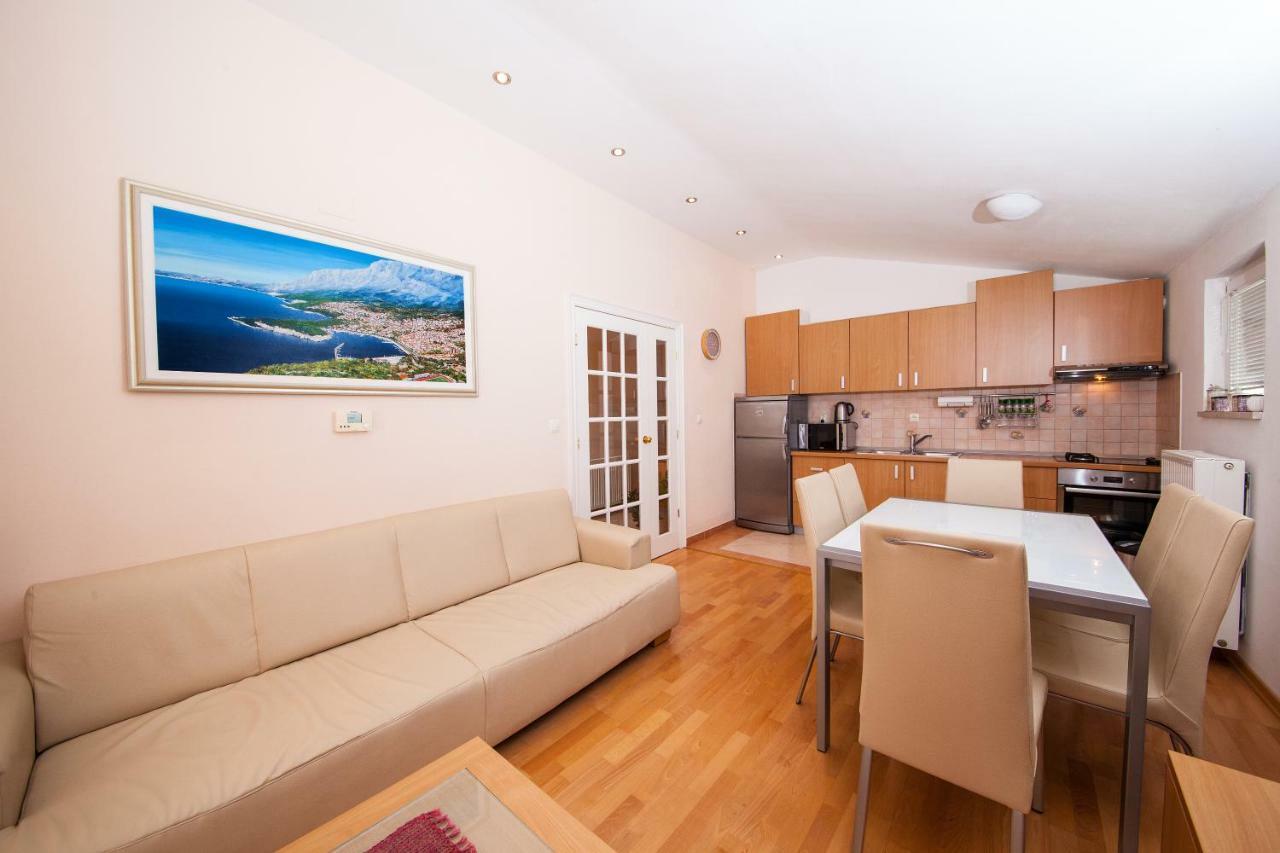 Family Apartments Marita Makarska Ngoại thất bức ảnh